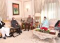 Shehbaz invites Zardari and Bilawal to his Lahore home to discuss political situation