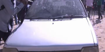 In Karachi, a Samaa TV journalist was killed during a robbery attempt