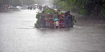 Karachi is once again devastated by heavy rainfall; five killed