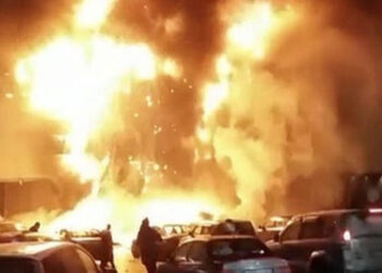 Hundreds evacuated after huge fire broke out at shopping centre in Islamabad