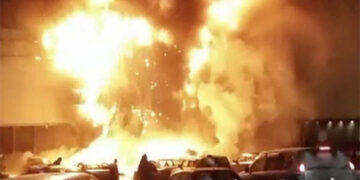 Hundreds evacuated after huge fire broke out at shopping centre in Islamabad