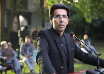 As it is matter of Independence of Pakistan, country stands with Imran Khan: Shahram Khan (Image Courtesy: Facebook/PTI)