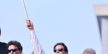 Freedom March: 'Pakistanis, I'm leaving my situation to change your situation', says Khan (Image Courtesy: Facebook)