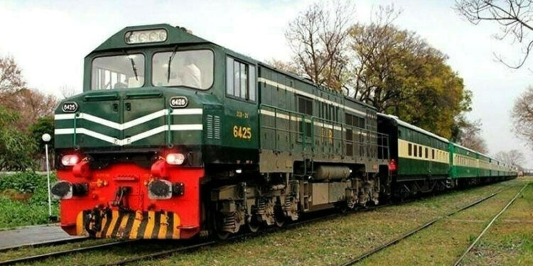 After three months of suspension, railway link connecting Balochistan with country restored