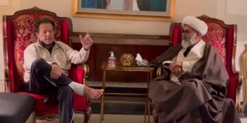 Delegation of Majlis-Wahadat-e-Muslimeen met Imran Khan; discussed major issues (Image Courtesy: Facebook)