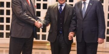 PM Sharif welcomes 9-member delegation of Kazakhstan; discusses bilateral ties between both nations (Image Courtesy: Facebook)