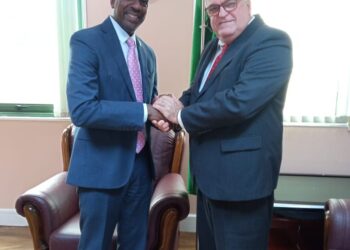 Dominica: Foreign Minister Vince Henderson meets Cuban Ambassador Ulises Arranz Fernández