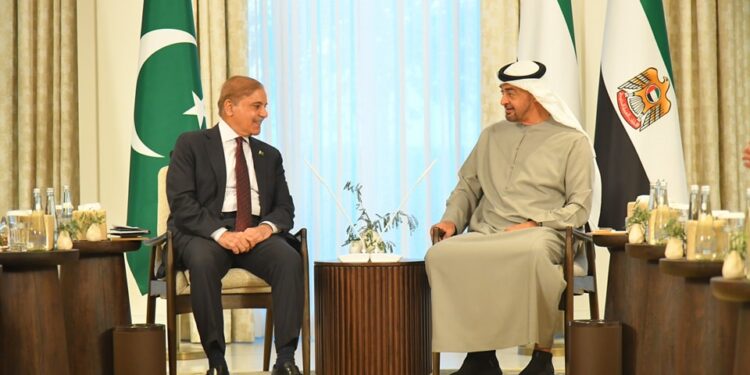 UAE announces to roll over $2 billion of deposits with Pakistan (Image Courtesy: Facebook)