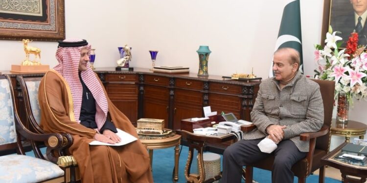 PM Sharif met Qatar Ambassador Al-Sani; discusses broadening of ties between Pakistan-Qatar (Image Courtesy: Facebook)