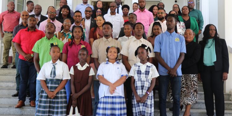 Dominica: Agriculture Ministry launches "Youth in Agriculture", plans to incentivize farmers