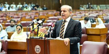 PM Sharif thanks National Assembly after receiving vote of confidence (Image Courtesy: Facebook)