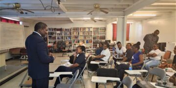 PM Terrance Drew visits JNF, meets Emergency Medical Technicians