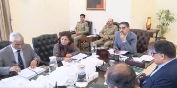 Caretaker PM held review meeting on progress of privatization of PIA (Image Courtesy: Twitter/Pakistan PMO)