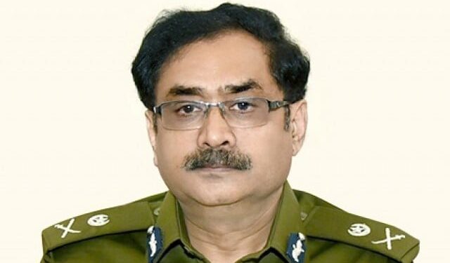 Former Police chief Arif Nawaz fails to appear before commission in Tehreek-i-Labbaik case (Image Courtesy: Facebook)