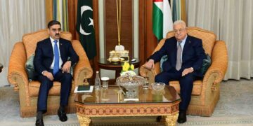 ‘We stand in solidarity with Palestine,’ says Kakar in meeting with Prez Mahmoud Abbas (Image Courtesy: Twitter/PMO Pakistan)