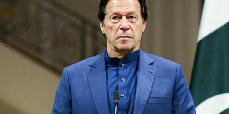 Peshawar High Court suspends order of ECP to revoke PTI's electoral symbol (Image courtesy: Google)