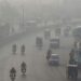 Health experts urges Karachi citizens to restrict outdoor activities due to smog levels (Image Courtesy: Google)