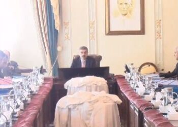 'Pakistan has potential to develop in field of IT', says PM Kakar (Image Courtesy: Twitter/PMO Pakistan)