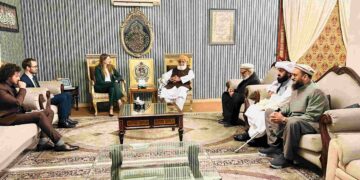 UK diplomat Jane Marriott and JUI-F chief discuss status of Afghan women (Image Courtesy: Twitter/JUI-F)