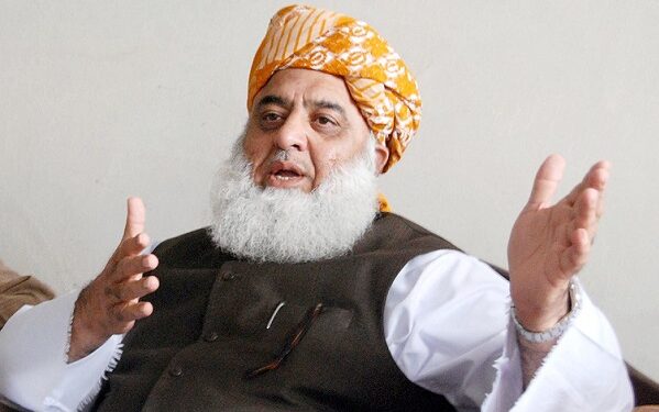 Taliban govt invites JUI-F leader Maulana Rehman to be mediator between Pak-Afghanistan