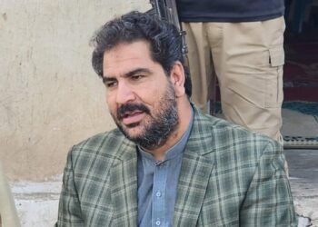 Uthmanzai jirga calls protest against former minister Mohd Wazir, sets his car ablaze (Image Courtesy: google)