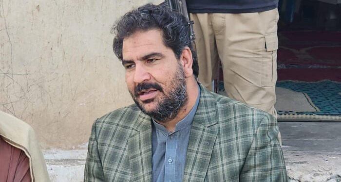 Uthmanzai jirga calls protest against former minister Mohd Wazir, sets his car ablaze (Image Courtesy: google)