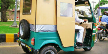 Peshawar administration bans rickshaws from GT Road (Image Courtesy: Google)